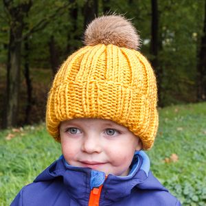 Product preview: Dětská pletená čepice řádkovaná