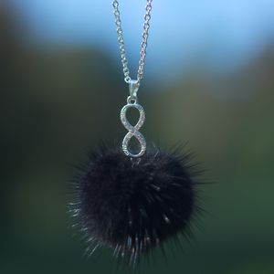 Náhled výrobku: Kožešinový náhrdelník, norek - nekonečno