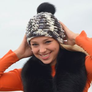 Product preview: Hand knitted hat grey-violet