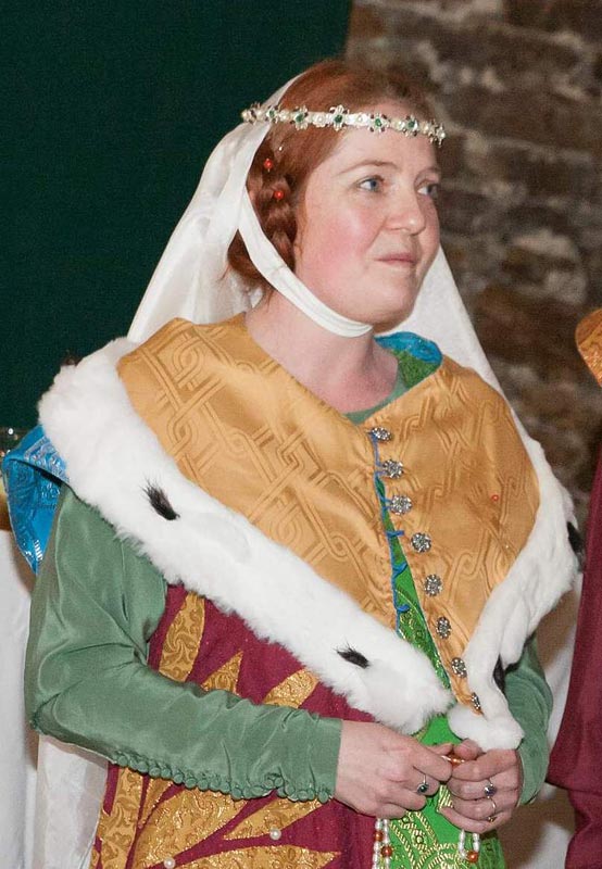 Kápě, lemovaná imitací hermelínu na králičině