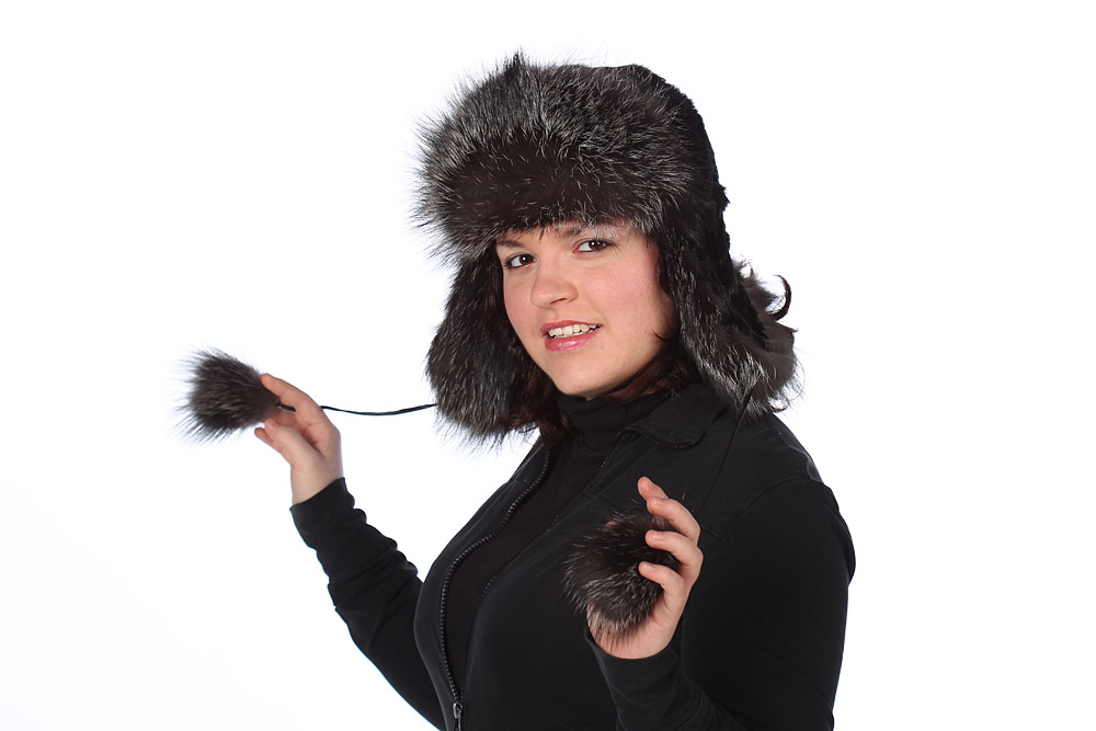 Ušanka - stříbrná liška